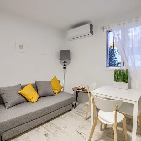 Bella Apartment *